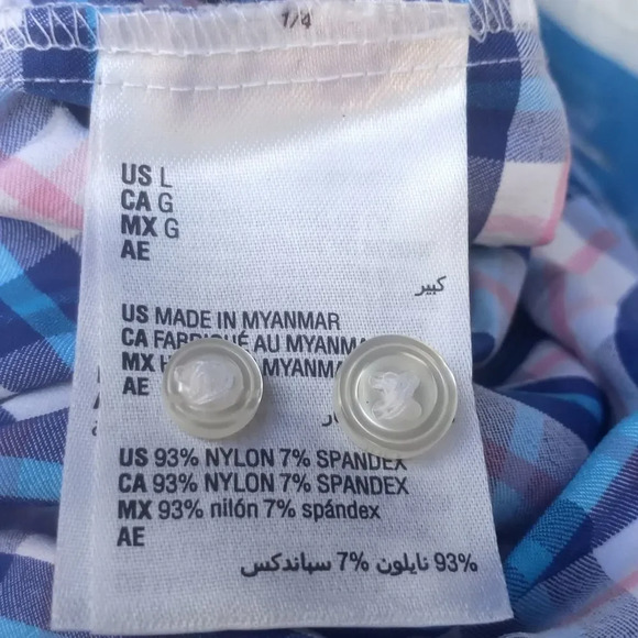 Club room shirt size large (box C ) - Picture 4 of 4